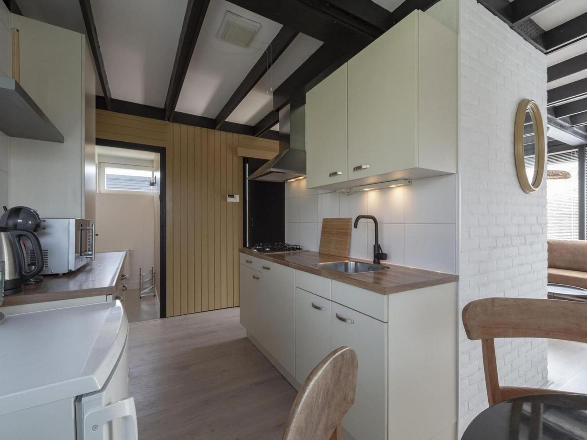 Attractive Bungalow With Modern Furnishings Sint Maartensvlotbrug Ngoại thất bức ảnh