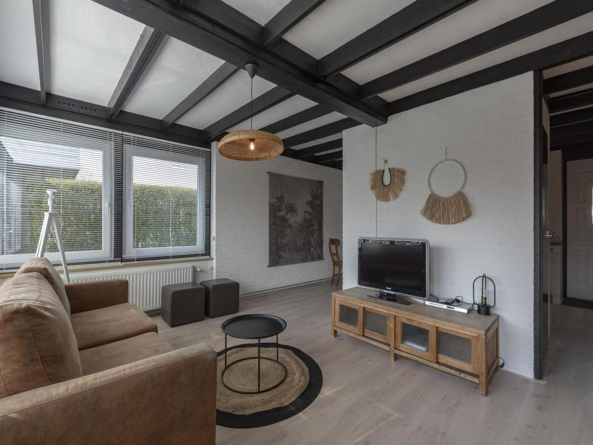 Attractive Bungalow With Modern Furnishings Sint Maartensvlotbrug Ngoại thất bức ảnh